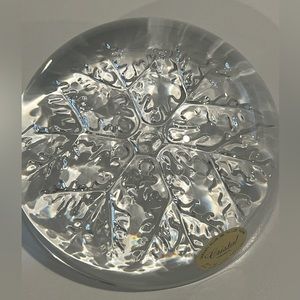 Vintage Avon CRISTAL France Snowflake Paperweight Lead Crystal